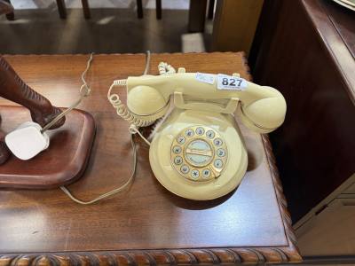 VINTAGE TELEPHONE