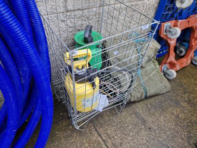 SHOP BASKETS