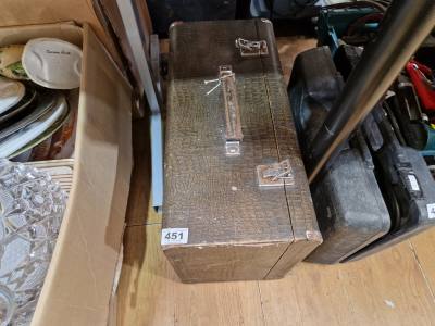 ELECTRIC SEWING MACHINE