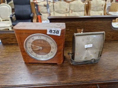 2 X VINTAGE CLOCKS
