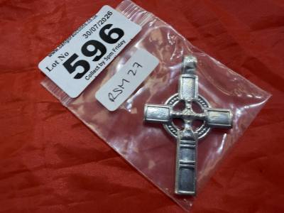 NEW SILVER CROSS PENDANT