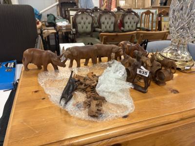TABLE LOT OF WOODEN FIGURES