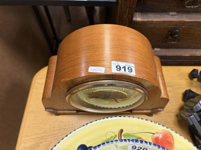 VINTAGE ARCHED MANTLE CLOCK