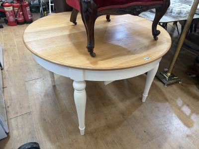OAK TOP EXT-DINING TABLE