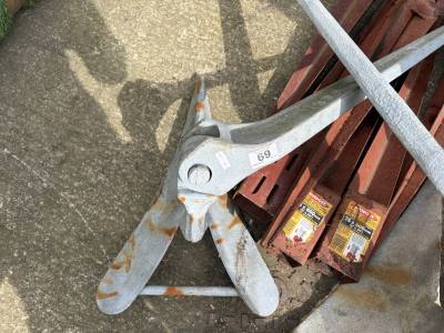 ANCHOR