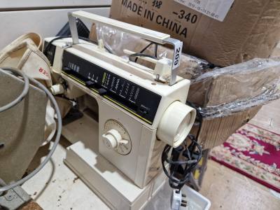 ELECTRIC SEWING MACHINE
