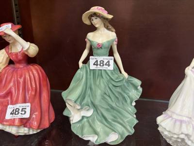 DOULTON FIGURINE "SUZANNE"