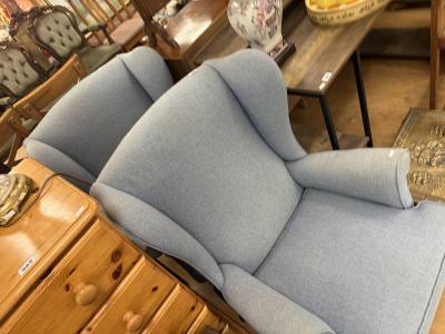 FABRIC WINGBACK CHAIR