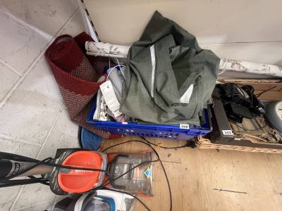 BOX OF CURTAINS + 2 X RUGS