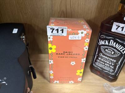 MARC JACOBS PERFUME