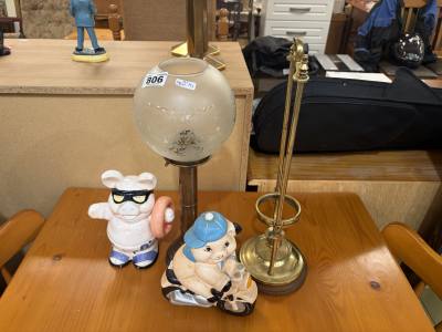 TABLE LOT