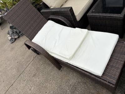GARDEN LOUNGER
