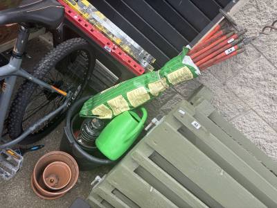 LOT OF SEWER RODS + PLANTERS