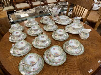 "SHELLY" CHINA TEA SET