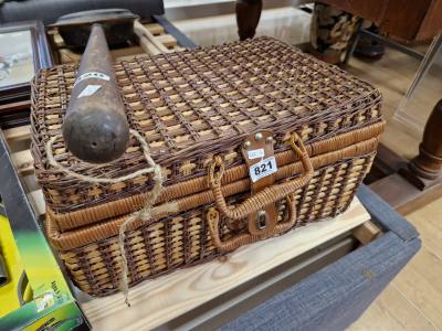 PICNIC HAMPER