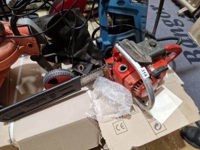 HOMELITE PETROL CHAINSAW