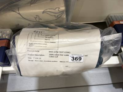 BUNDLE OF GLOVES