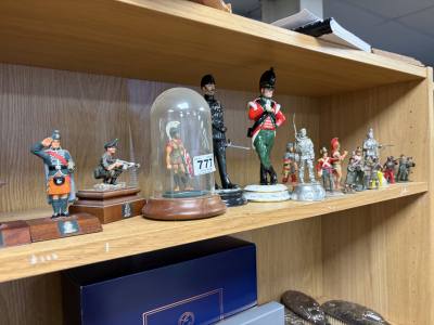LOT OF ROYAL IRISH MILITARY FIGURES