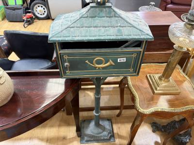 FREE STANDING POST BOX