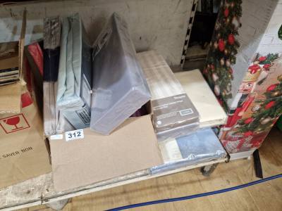 LOT OF DUVET SETS ETC