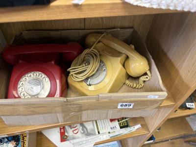 2 X VINTAGE TELEPHONES