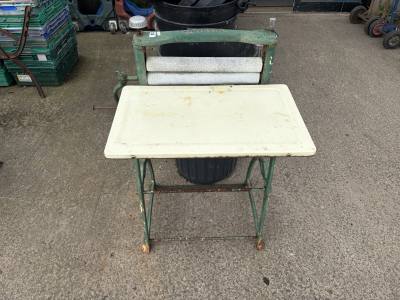 MERMAID VINTAGE MANGLE