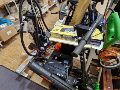 2 X ELECTRIC SCOOTERS (NO CHARGERS)