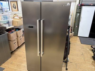 KENWOOD AMERICAN FRIDGE FREEZER
