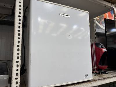 TABLE TOP FREEZER