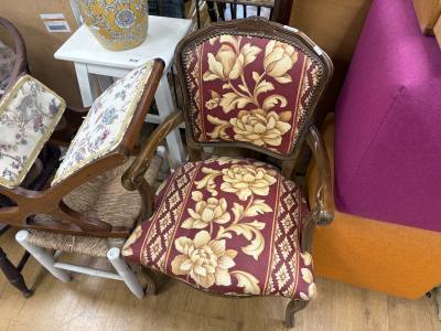 BEDROOM CHAIR