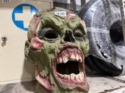 HALLOWEEN DECORATION
