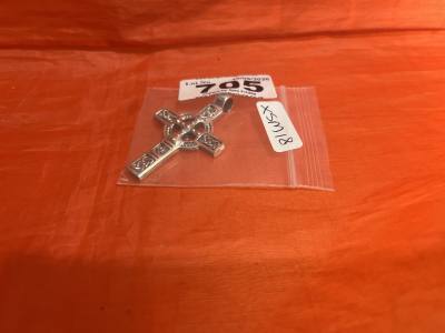 SILVER CROSS PENDANT