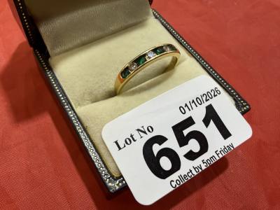 9CT DIAMOND + EMERALD RING