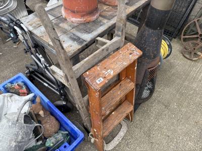 SACK TROLLEY + STEP LADDER