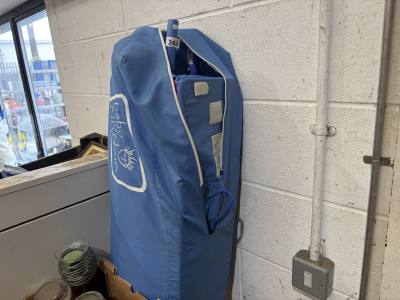 TRAVEL COT