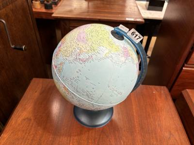 VINTAGE GLOBE