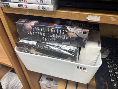 LOT OF FINAL FANTASY CARDS