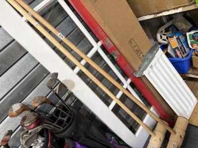 2 X LARGE OUTDOOR BRUSHES