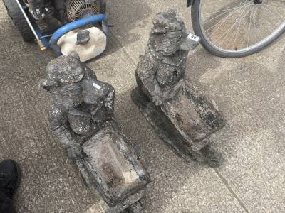 2 X BADGER PLANTERS