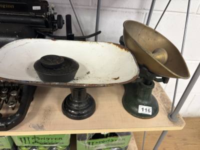 2 X SCALES + WEIGHTS