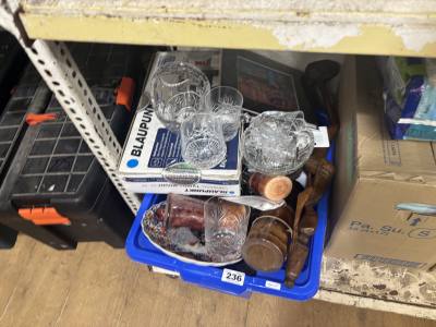 BOX OF ASSORTED ITEMS 