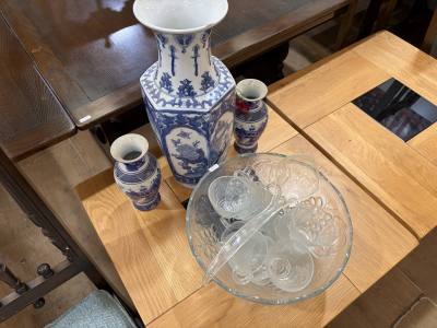 TABLE LOT