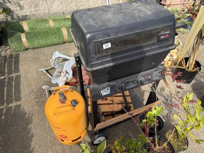 GAS BBQ + BOTTLE