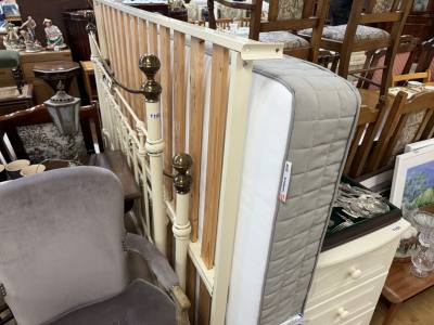 KING SIZE METAL BED FRAME + MATTRESS