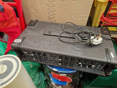 SPEAKER AMP