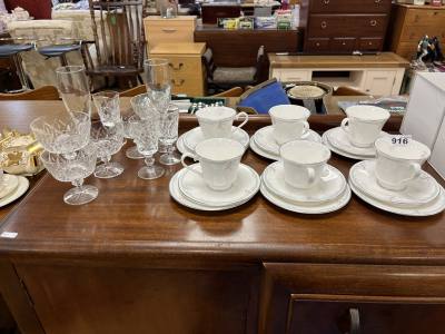 ROYAL DOULTON TEA SET