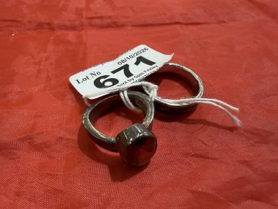 2 X SILVER RINGS