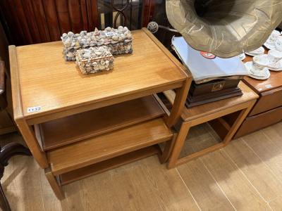 MID-CENTURY TABLE NEST