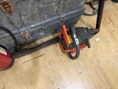 PETROL CHAINSAW (W,O)