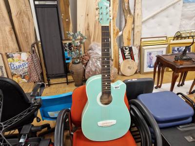 LUNA ACOUSTIC GUITAR